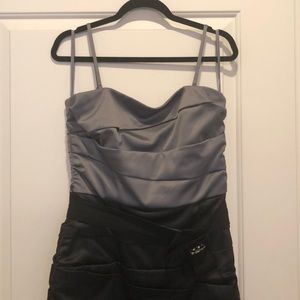 Fitted strapless dress